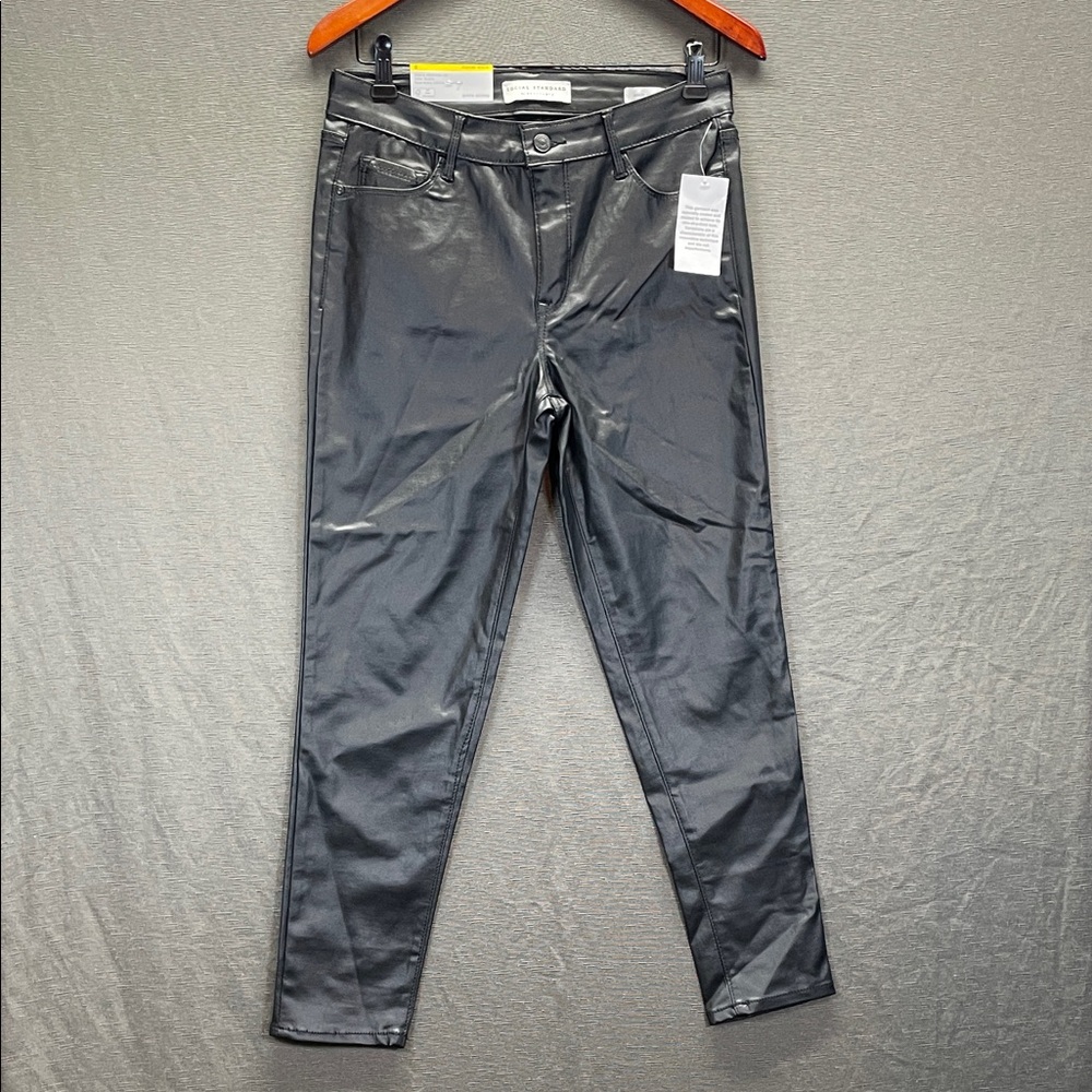 Social Standard Black Skinny Pants with‎ Modern Sheen